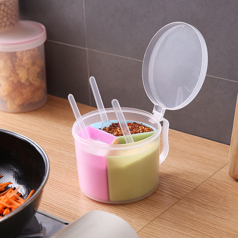 Caja de condimentos de tres en uno con cuchara Caja de condimentos multiusos de cocina Caja de condimentos redonda de plástico con tapa