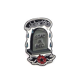蓝芝海 欧美饰品 STAY IN BED 墓碑鲜花滴油翻领徽章牛仔胸针批发