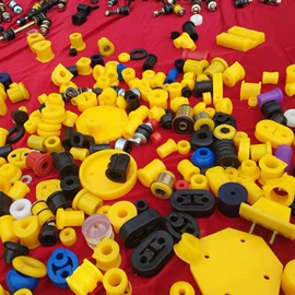 车身及附件;驾驶室及配件;其他传动系统