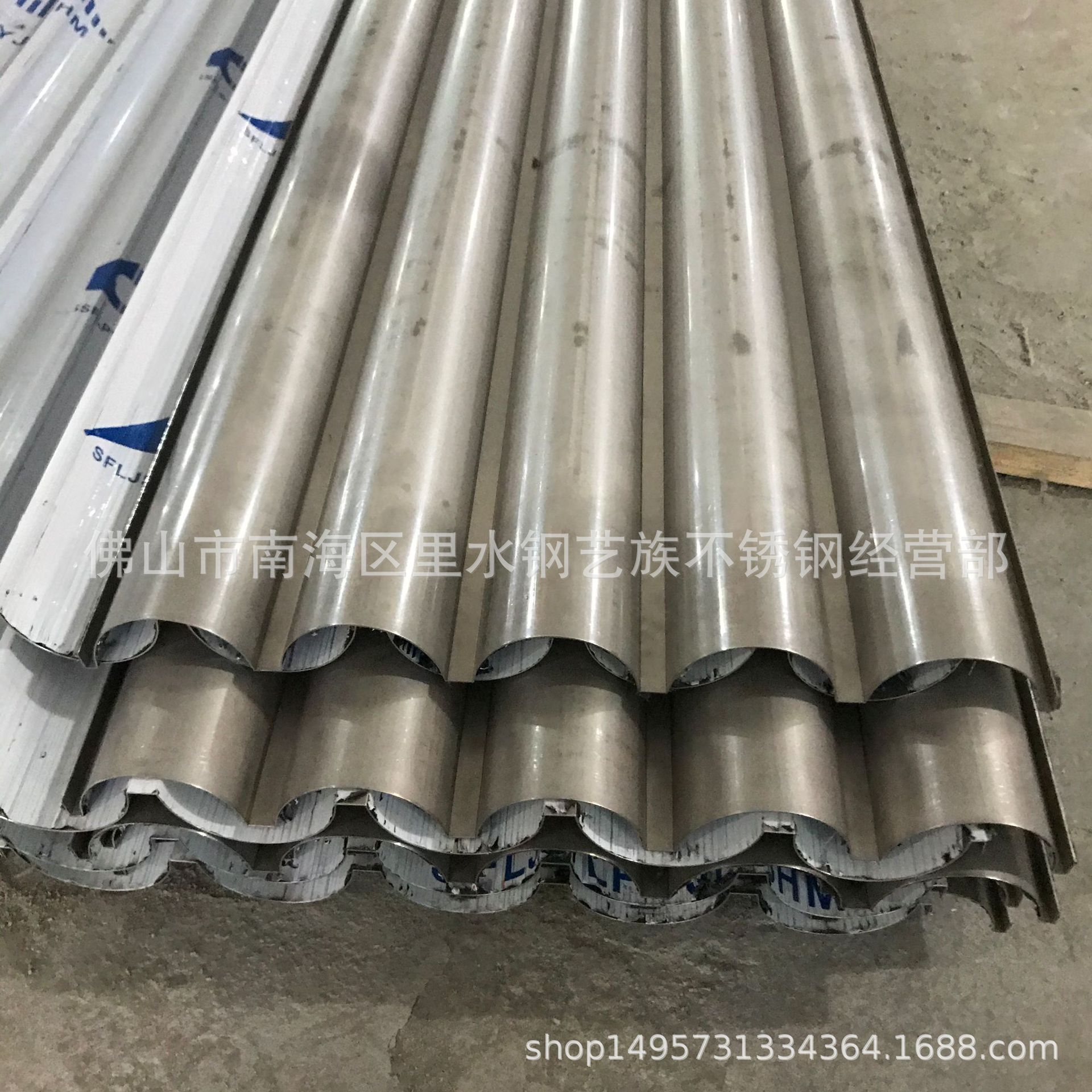 厂家批发不锈钢装饰包边线条多种造型颜色规格可来图批发