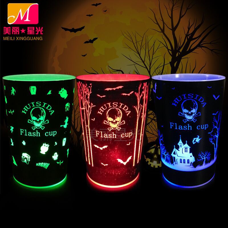 Taza luminosa LED de plataforma transfronteriza Taza luminosa de inducción de agua Plástico de grado alimenticio 350ml Taza luminosa impresa completa