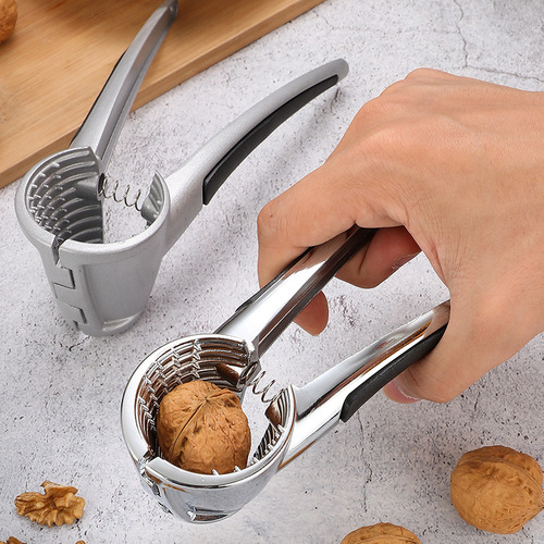 Factory direct sales funnel-shaped walnut clip zinc alloy multi-functional nut walnut clip walnut pliers dropshipping