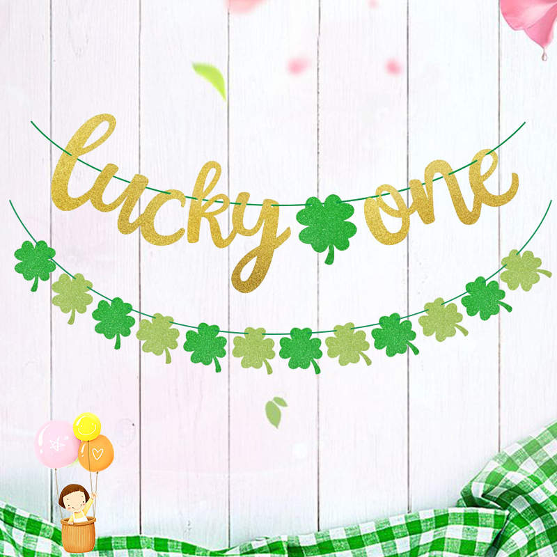 Fiesta de carnaval de San Patricio de Irlanda Bandera de cuatro hojas de tirar de flores polvo de tirar de flores Lucky One