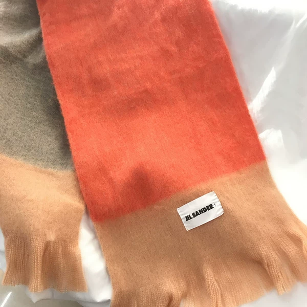 Orange, wide color palette