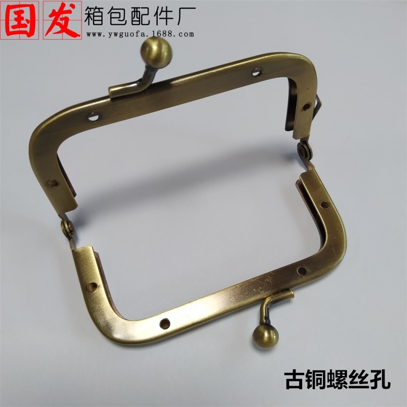 En stock: bisagra de bolso: 8.5cm cuadrado liso sin orificio oro accesorios de bolso de oro de oreja única 0101 - GT