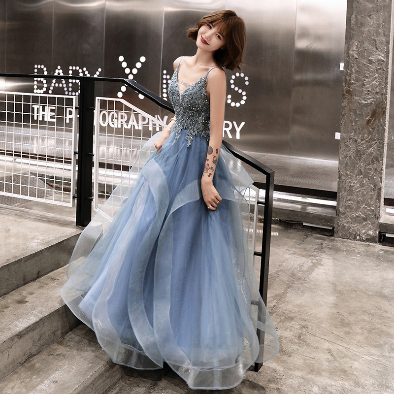 Elegant and Stylish Long Evening Gown for Women, Spring 2026 New Model, Slim-Fit Dress with a Sophisticated Feel