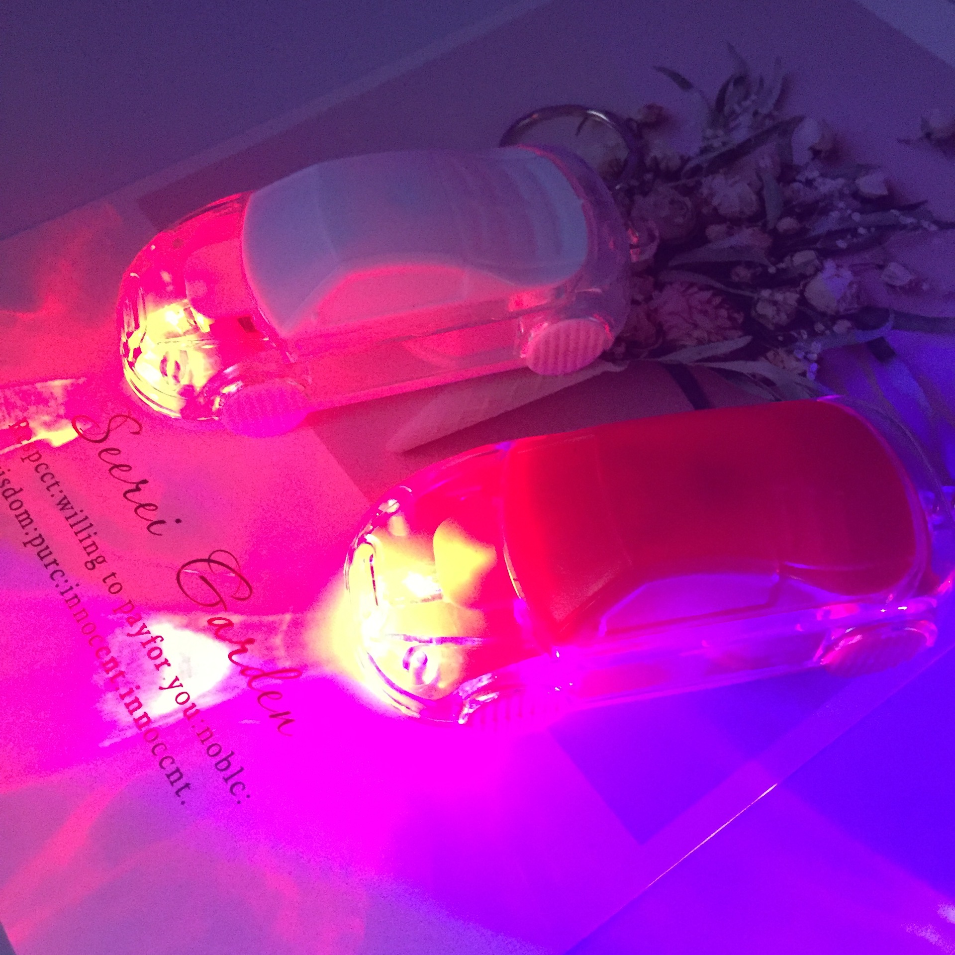 Transfronterizo luz luminosa de color abridor de botellas de coche cerveza knock llavero bolsa colgante imprimible logo regalo creativo
