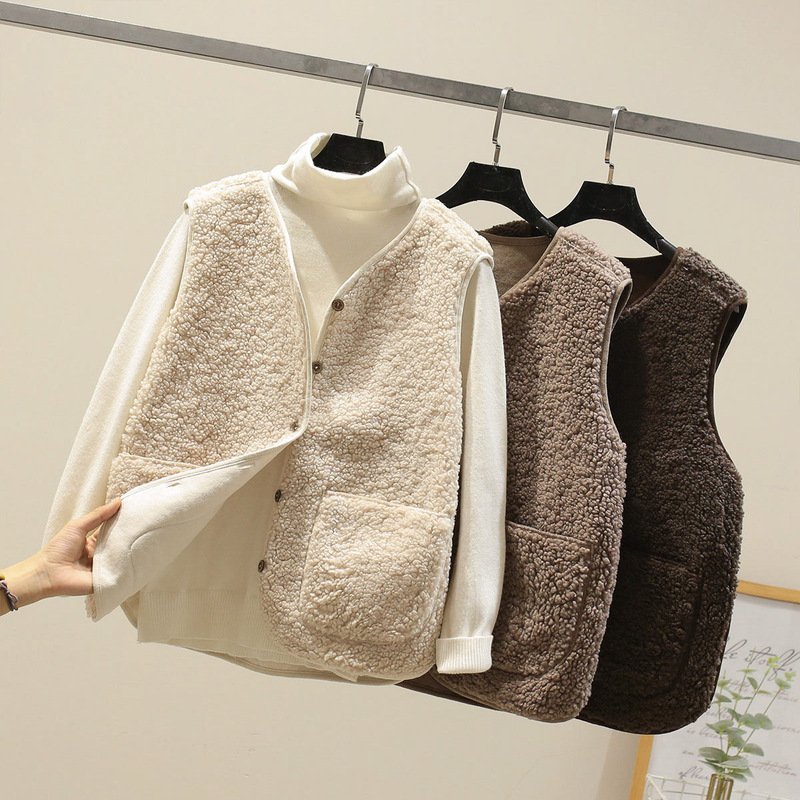 Women's Short Lamb Wool Vest 2026 Autumn and Winter New Korean Style Fur Integrated Vest with Grainy Plush Outerwear Women's Short Lamb Wool Vest 2026 Autumn and Winter New Korean Style Fur Integrated Vest with Grainy Plush Outerwear
