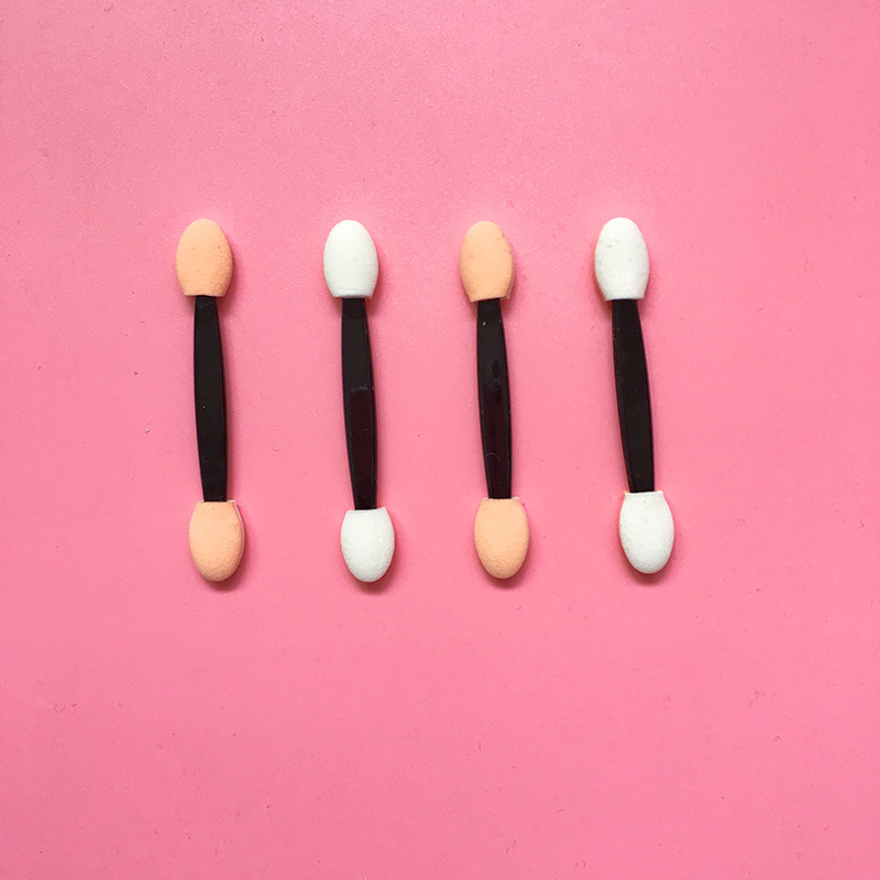 Factory Direct disposable eye shadow brush double-headed sponge eye shadow stick makeup brush skin white two-color eye shadow brush