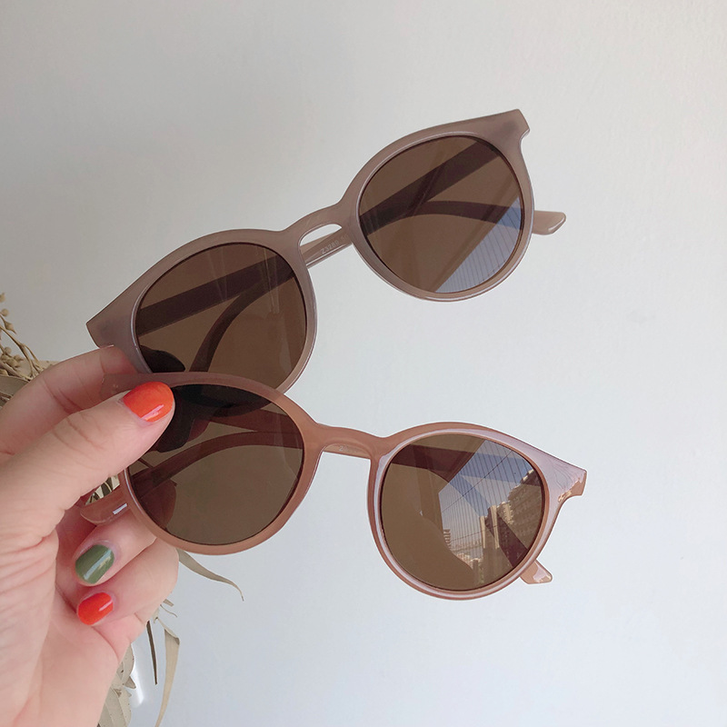 Gafas de sol redondas retro de montura pequeña, estilo té para conducir