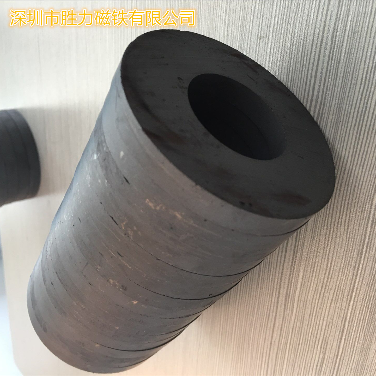 铁氧体黑磁 湿压磁 黑磁铁厂家直供 黑冰箱磁 保健磁