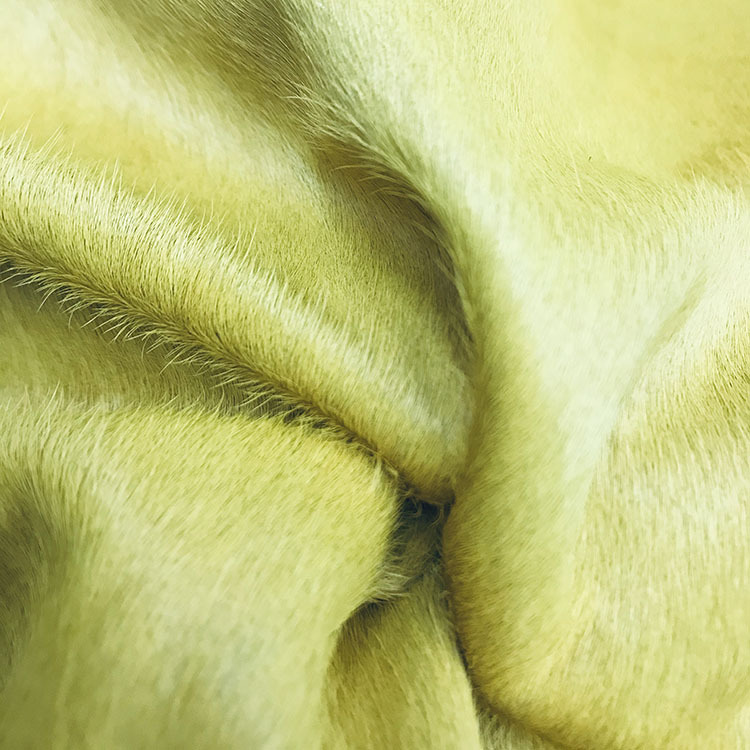 厂家批发供应素色黄色短毛环保皮马毛皮毛牛皮一体颜色多样皮革