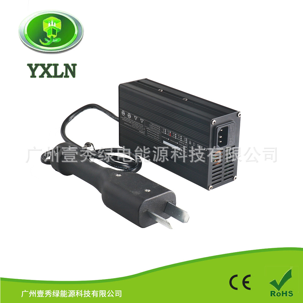 YXLN高尔夫球车58.4V磷酸铁锂电池充电器48V5A大八角插头源头厂家