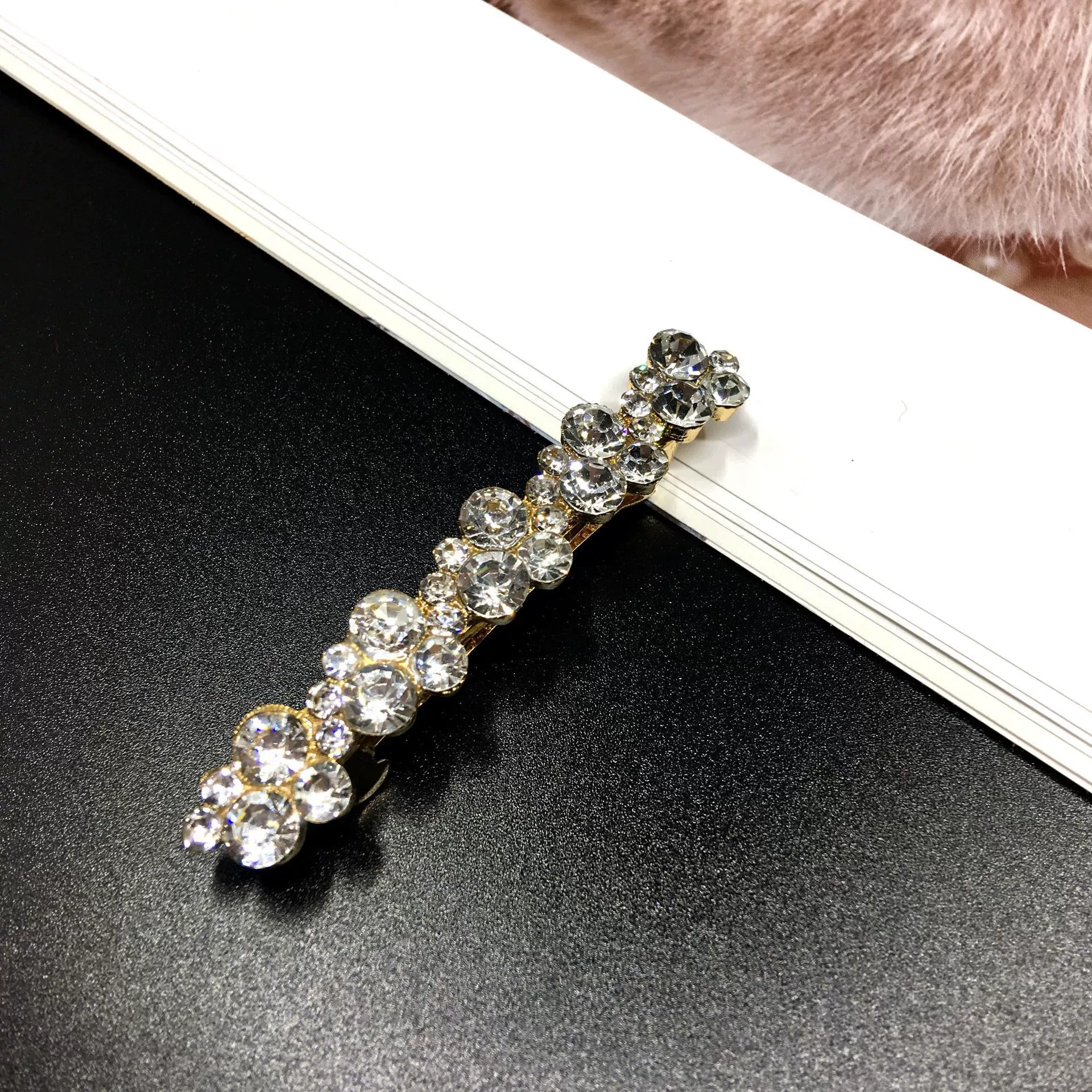 Hairgrip pearl, bangs, Korean style