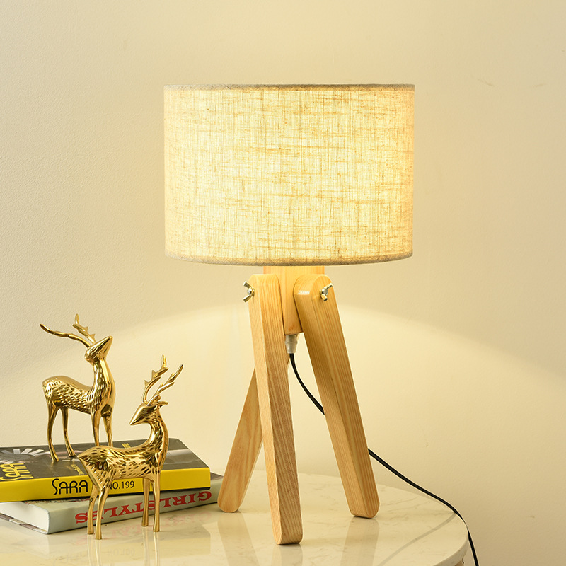 北欧卧室床头灯台灯现代简约创意书房书桌木艺灯个性客厅装饰台灯