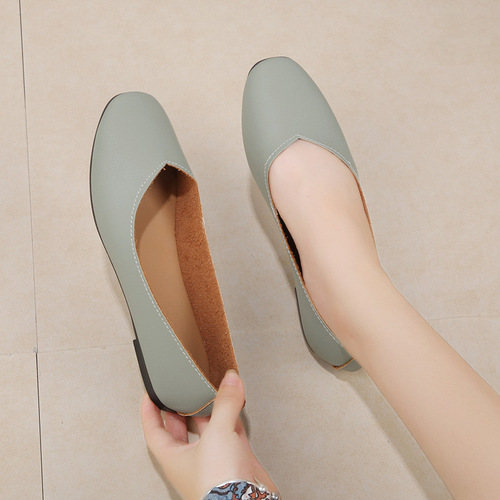 2024 Fashion Korean Style Single Shoes Small Leather Shoes Square Head Driver Shoes Workplace Work Shoes Spring and Autumn Trendy Comfortable 