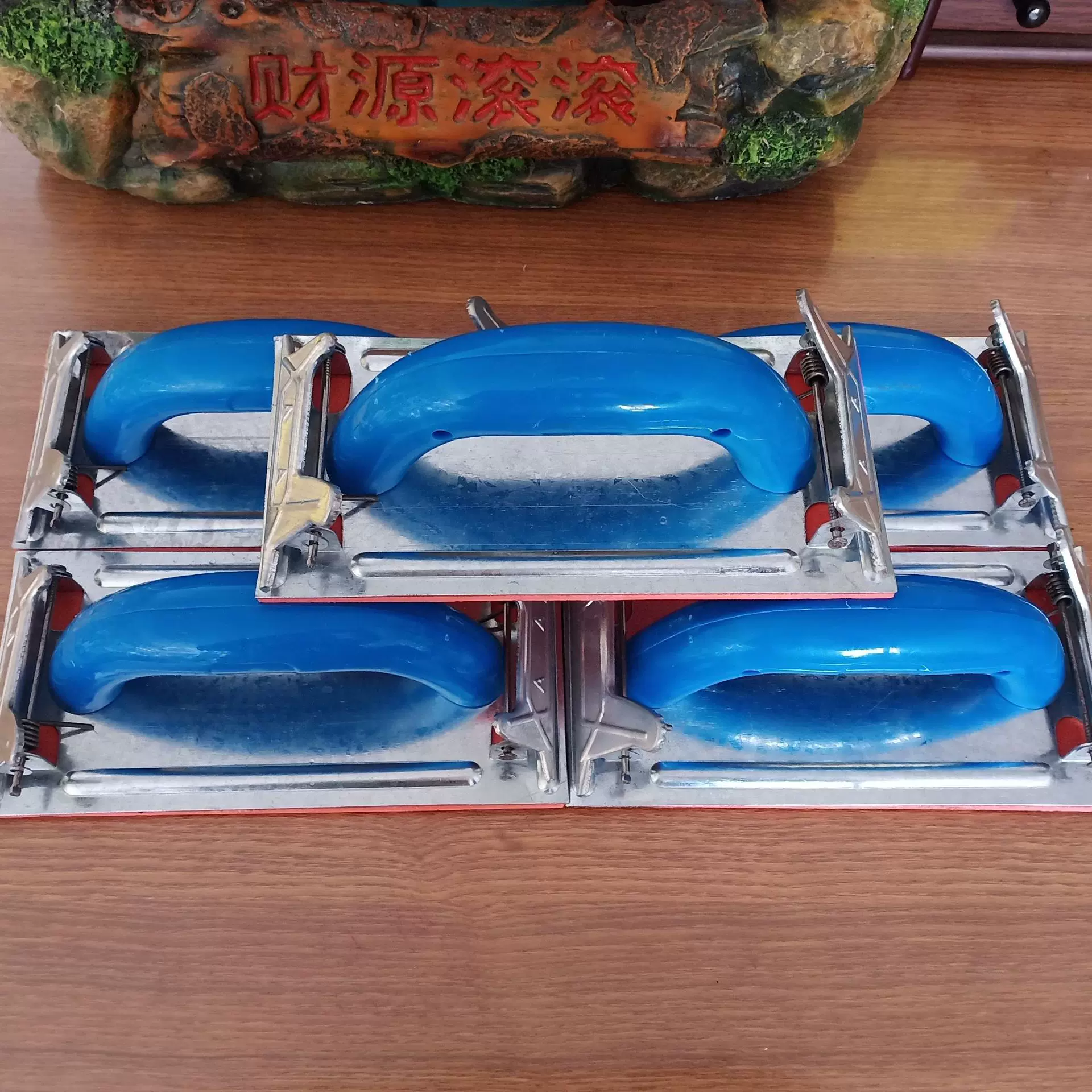 产地货源 墙面打磨工具砂纸架 砂纸架子打磨器 手工墙面打磨器