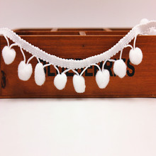 厂家批发现货供应1.5公分三角毛球花边 供应白色三角毛球绒球花边