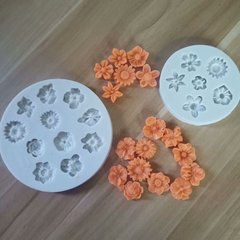 創意烘焙模具 11種花型蛋糕裝飾圓形模具 翻糖巧克力液態硅膠模具