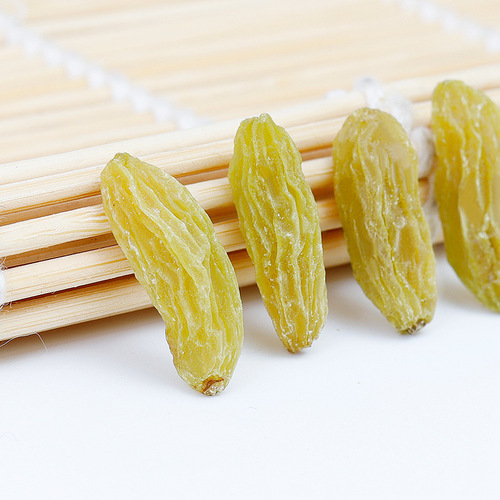 Wholesale Xinjiang specialty Turpan raisins  new arrival green raisins 500g large particle bags