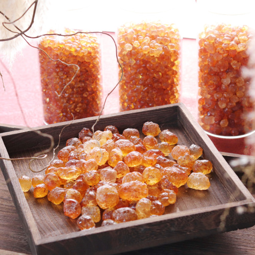 Yunnan Old Tree Peach Resin Supply Source Peach Tears Pruning Amber Resin Machine Grinding Water Wash Peach Resin