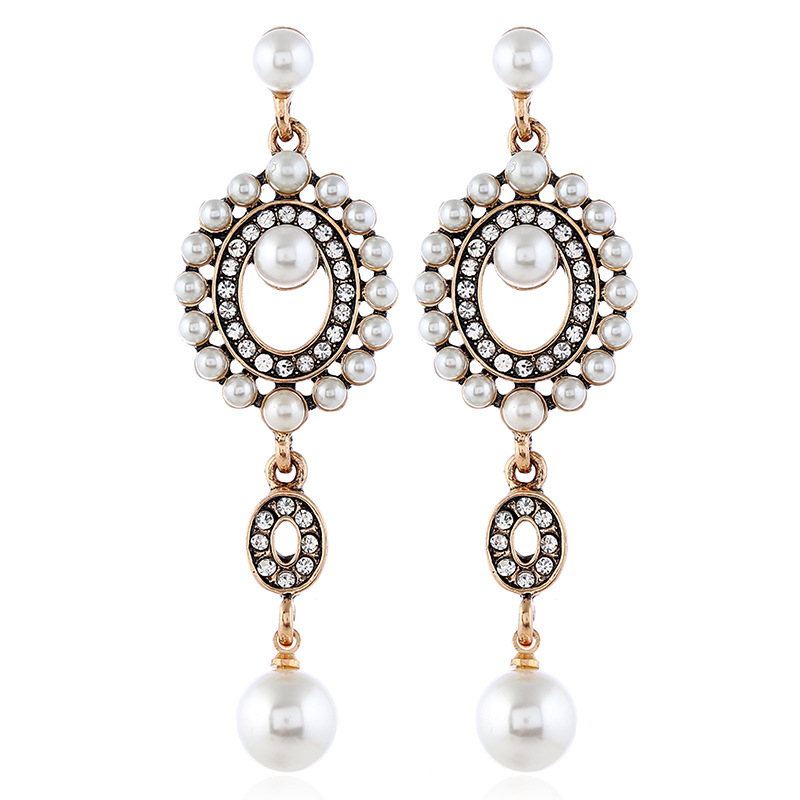 Long fashionable earrings pearl for bride