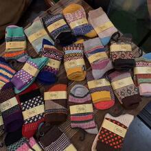 厂家批发女士日款保暖厚实文艺袜tutu图腾羊毛袜休闲百搭中筒袜