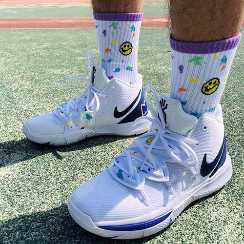 Irving 5 Kyrie basketball socks trendy socks Spongebob sports cotton socks mid-calf socks towel socks for men and women