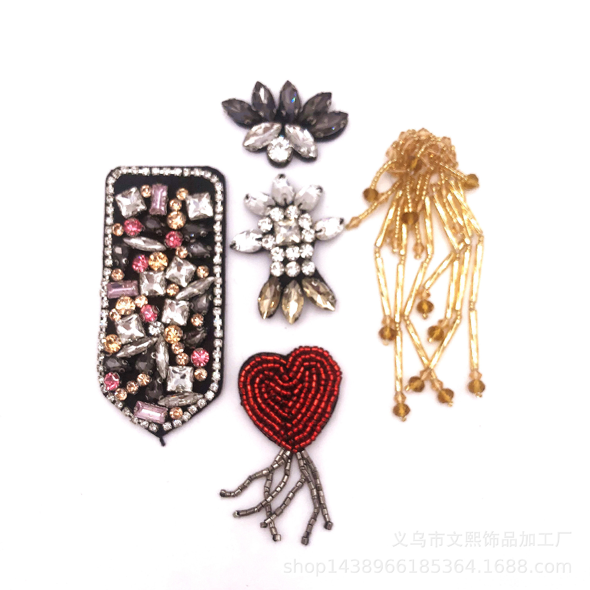 厂家供应钉珠玻璃钻布贴爱心肩章服装辅料衣帽配饰补丁