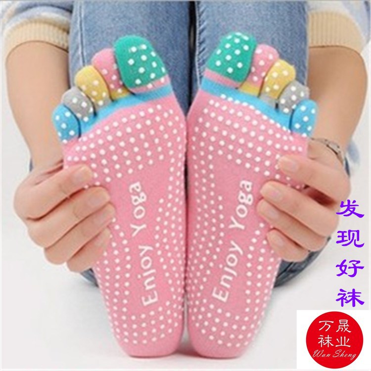 Venta al por mayor nuevo tacón de mujer dispensando anti-HUA calcetines de yoga deportes saludables calcetines de cinco dedos