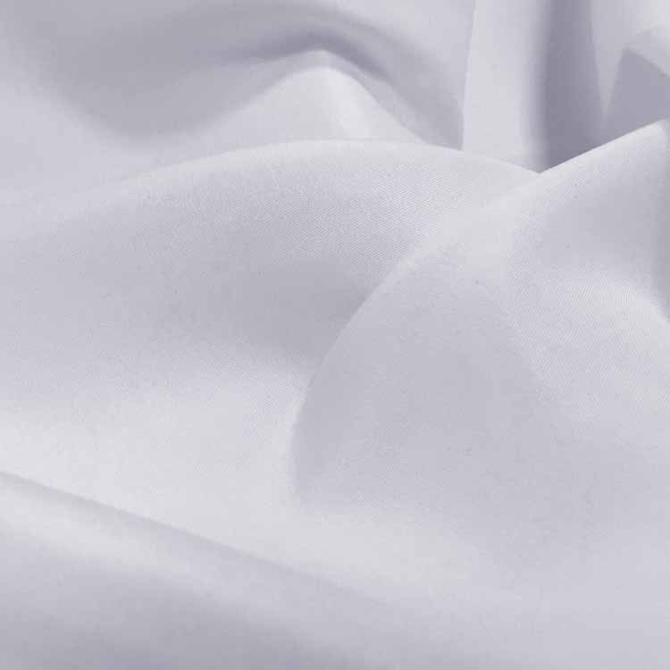 厂家直供桃皮绒高克重斜纹漂白色抱枕护士服布料批发 桃皮绒面料