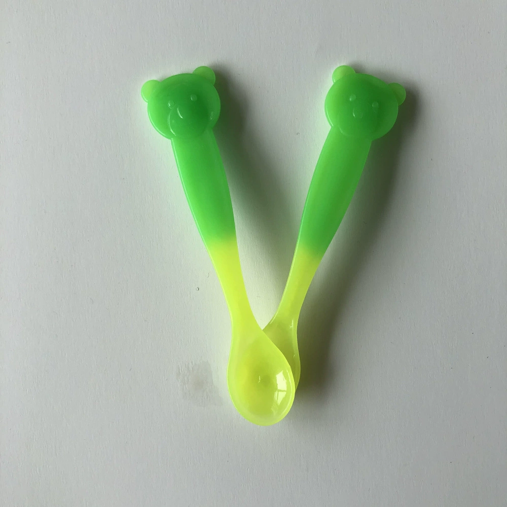 Поставка летом холодный напиток пластик цвет меняется ложка Мороженое холодный цвет меняется ложка производители могут печатать логотип клиента