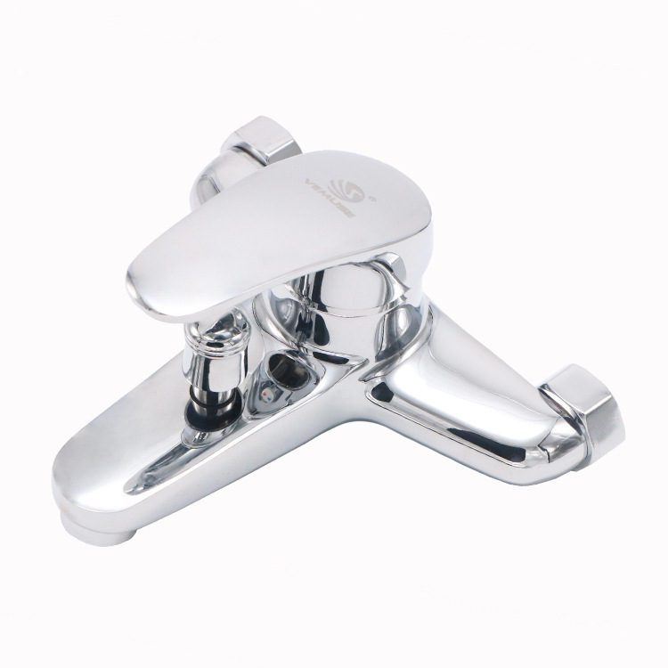 Bathtub triple faucet copper body hot and cold faucet bathroom shower triple faucet sanitary ware manufacturers wholesale Bathtub triple faucet copper body hot and cold faucet bathroom shower triple faucet sanitary ware manufacturers wholesale