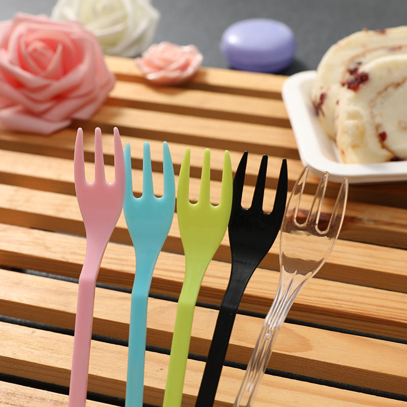 Lengthened three-tooth cake fork long handle fork plastic knife and fork spoon dessert tableware disposable fruit fork spot wholesale