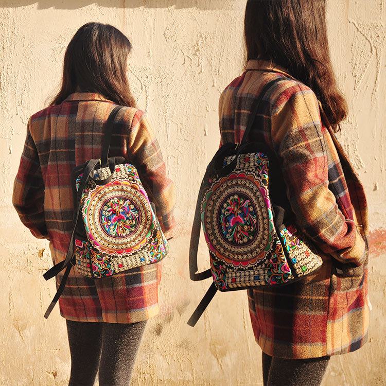Yunnan estilo étnico mochila moda bordado mochila bolso de las mujeres mochila ventas directas de la fábrica