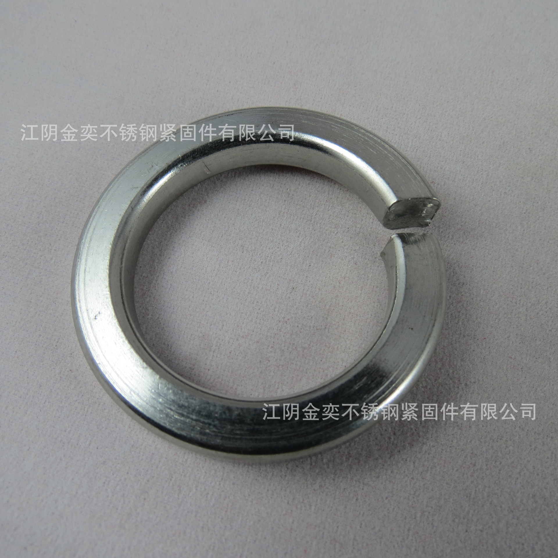 厂价现货直销304不锈钢弹簧垫圈M16弹垫GB93DIN127防滑防锈处理
