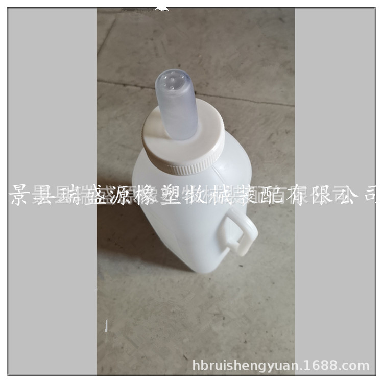 河北挤奶机配件厂家供应犊牛奶瓶 小牛用奶瓶  养殖设备产品