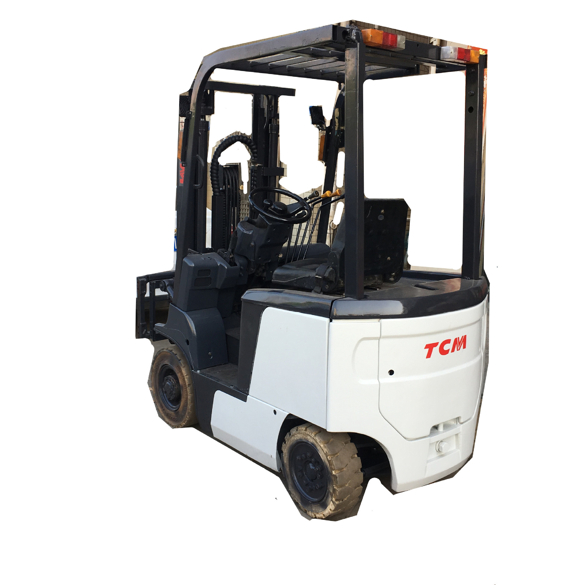 二手1.5吨TCM四轮平衡重式电动叉车配全新rigggerte快装型推拉器