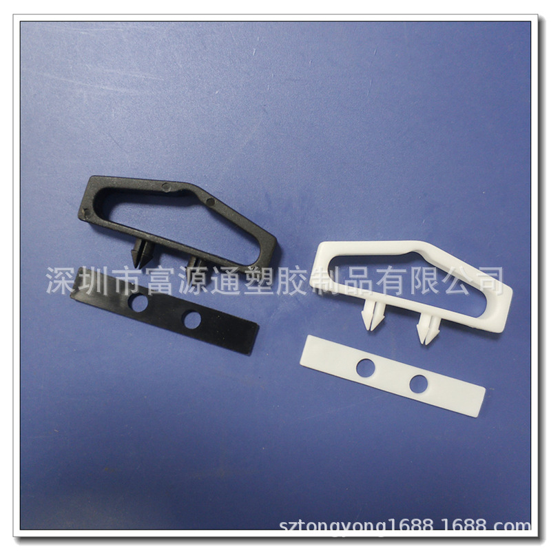 自产自销软飞机孔挂钩 PP三角扣 吸塑盒挂钩全新材料