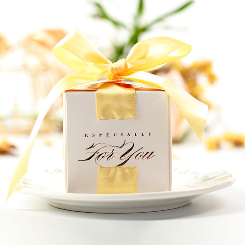 Hot stamping green white purple wedding candy box European retro wedding small sugar box simple wedding candy box wholesale