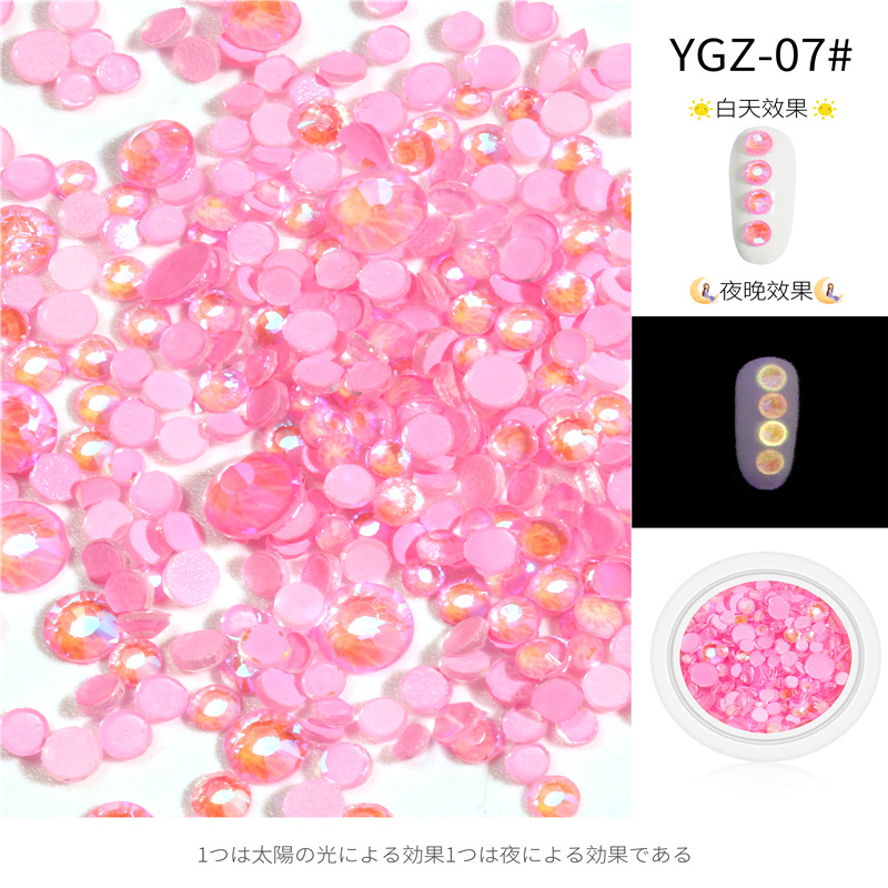 Popular online popular arte de uñas luminoso diamante fluorescente diamante Super Flash mezclado multi-Corte plana diamante joyería fábrica directa