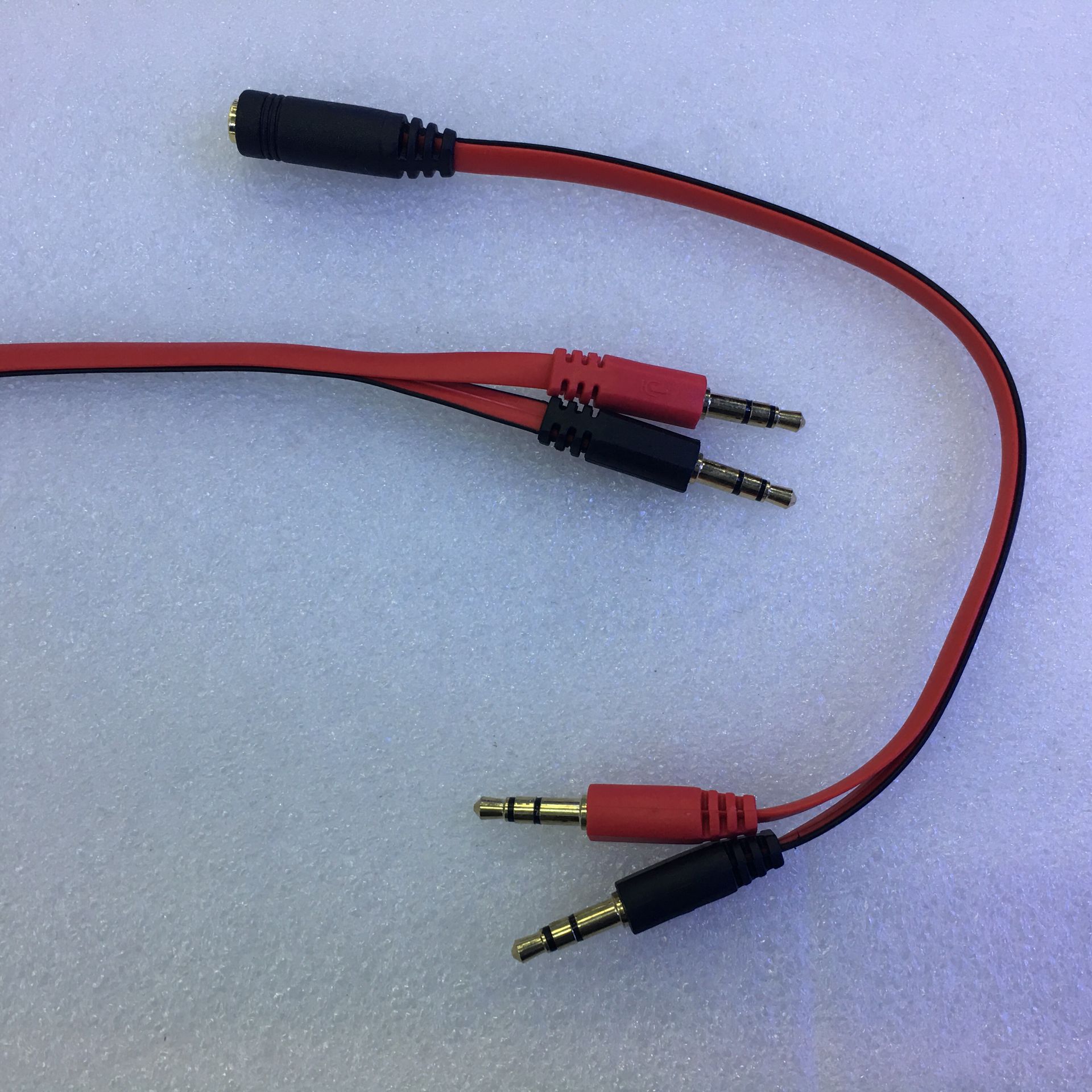 3.5音频线一分二转接头 3.5mm二合一转接线电脑 二公对一音频线
