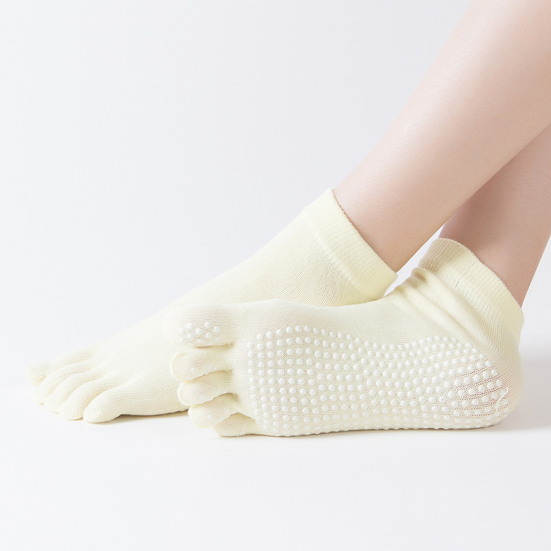 단색 모든 손가락 노란색