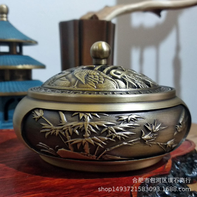 黄铜仿古拉丝竹韵浮雕平炉 圆雕铜香炉 克重660左右（现货）
