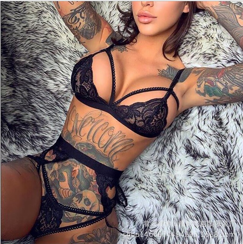 European and American Amazon eBay sexy lace strap Garter sexy fashion underwear three-piece set
