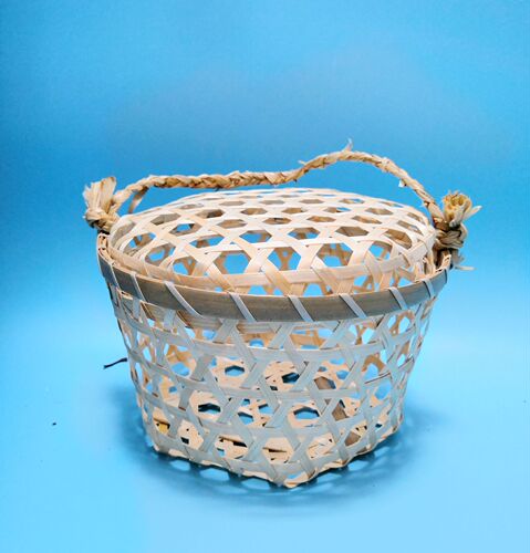 Bamboo egg packaging basket hairy crab tea walnut native product packaging bamboo hand basket wholesale manufacturer