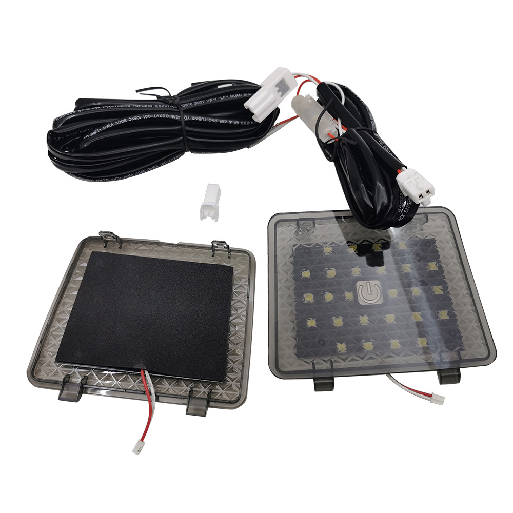 Aplicable a la nueva luz del maletero RAV4 19-20 luz adicional luz del portón trasero 2019-2020 RAV4 50 Series