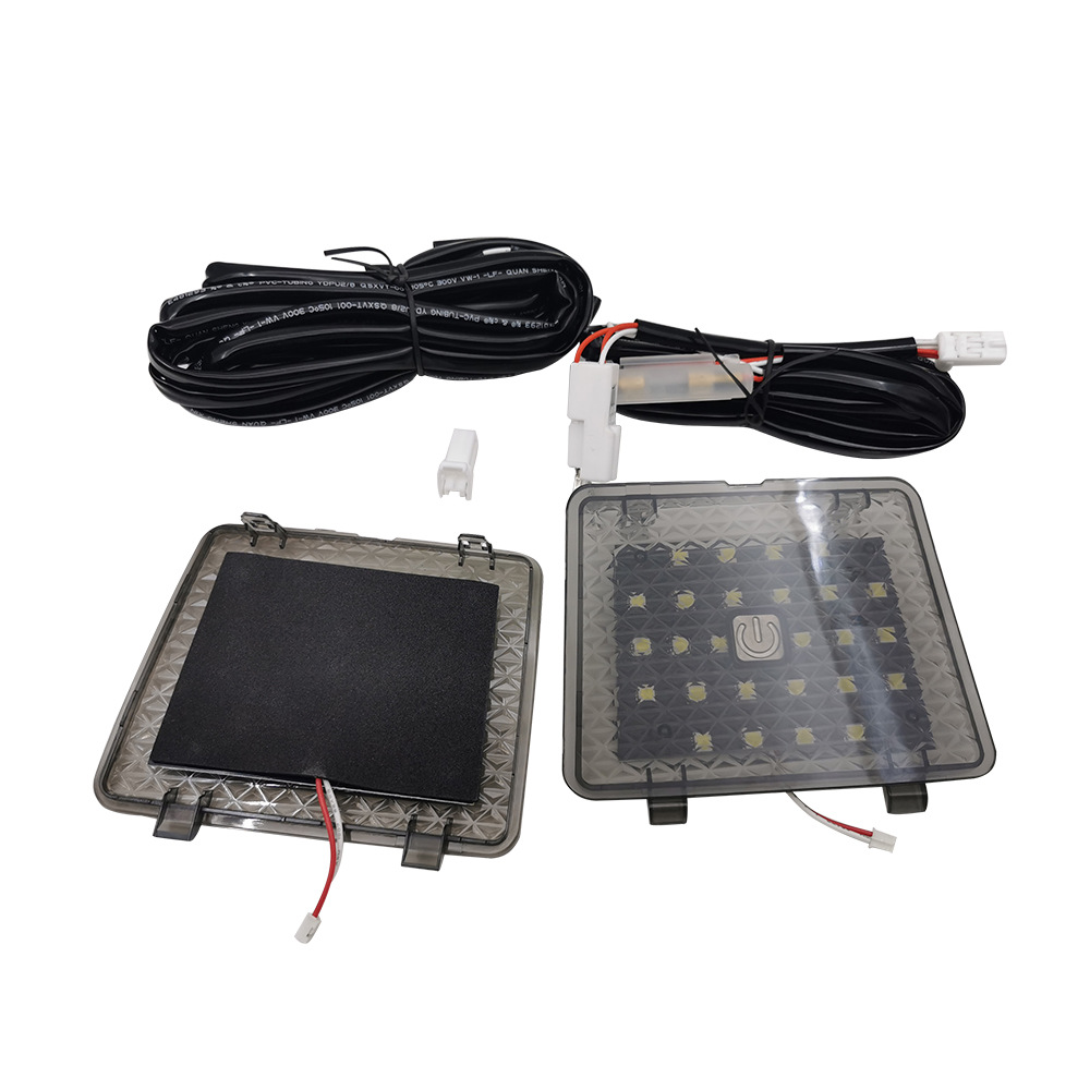 Aplicable a la nueva luz del maletero RAV4 19-20 luz adicional luz del portón trasero 2019-2020 RAV4 50 Series