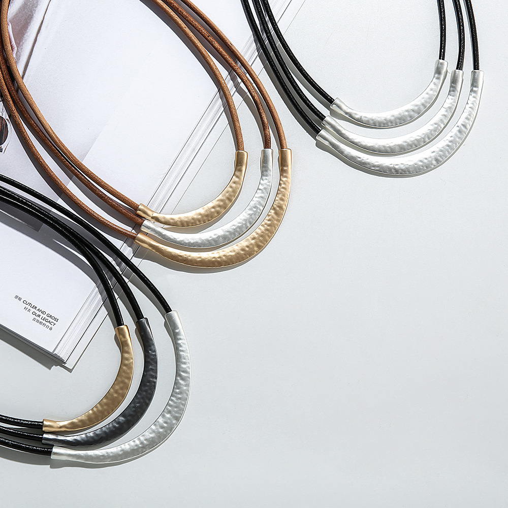 Cross-border Amazon New Retro European and American Simple Multi-layer Women's High-end Ins Style Exquisite Clavicle Chain Short Necklace