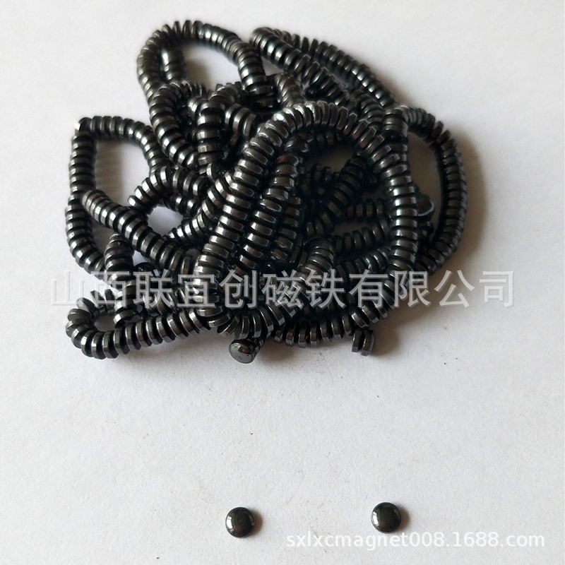 厂家供应铁氧体抛光面包磁铁 打孔面包磁石 按摩枕头异性面包磁铁